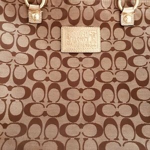Coach Poppy tote Monogram gold FUN laptop bag